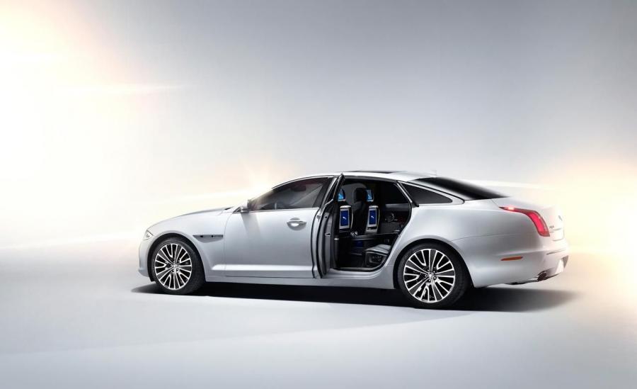  Jaguar XJ Ultimate 2013 года  (фото 16 из 29)